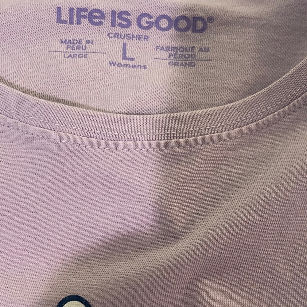 Life Is Good Lilac Daisy Graphic Tee and Talbots white shorts - Picture 4 of 12